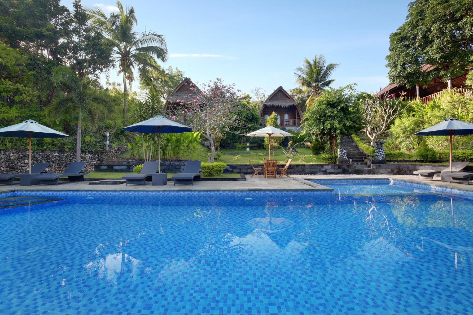 Bb Resort Villa And Spa Batumadeg Bagian luar foto